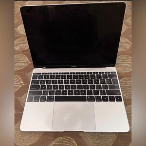 Apple MacBook 12'' 512 GB Silver Laptop - MLHC2LL/A (April, 2016)